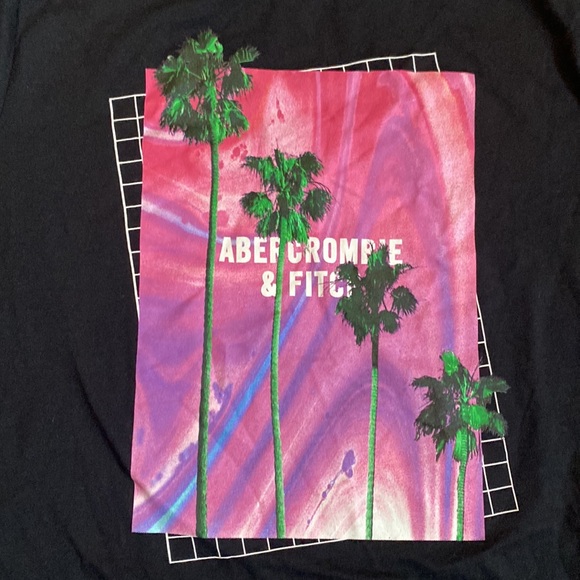 Abercrombie & Fitch Kids Tee - NWOT - Picture 3 of 5